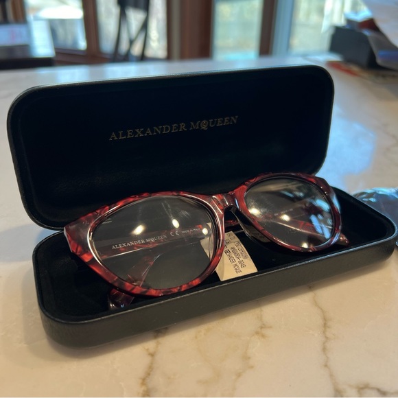 NWT Alexander McQueen AM0045OA Red/Tortoise Cat Eye Glasses Frames - Picture 11 of 12